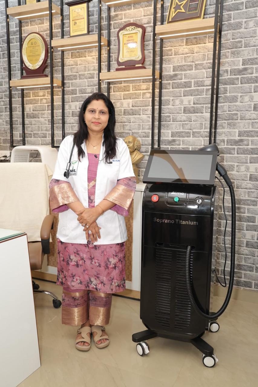 Dr. Swarnlata with the Soprano Titanium laser machine